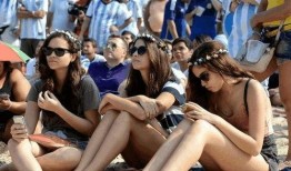 巴西美女模特爆料视频,揭秘时尚圈不为人知的秘密